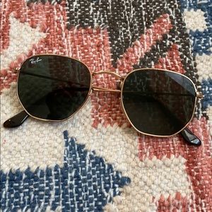 Perfect Condition Black Ray-Ban Sunglasses
